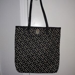 TOMMY Hilfiger Handbag👜‎ Pre-loved